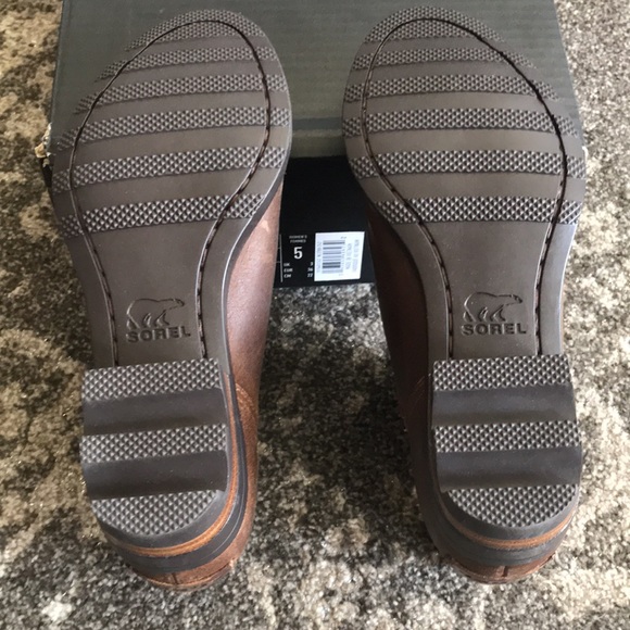 Sorel Lolla Cut Out Bootie - Picture 3 of 7